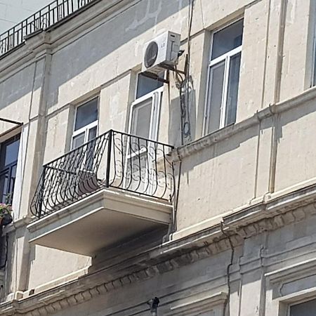 Central Baku Luxury Apartment On Nizami Street Buitenkant foto
