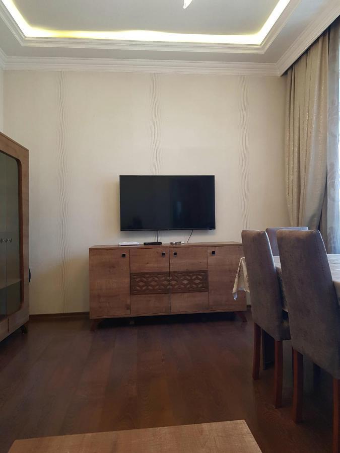 Central Baku Luxury Apartment On Nizami Street Buitenkant foto
