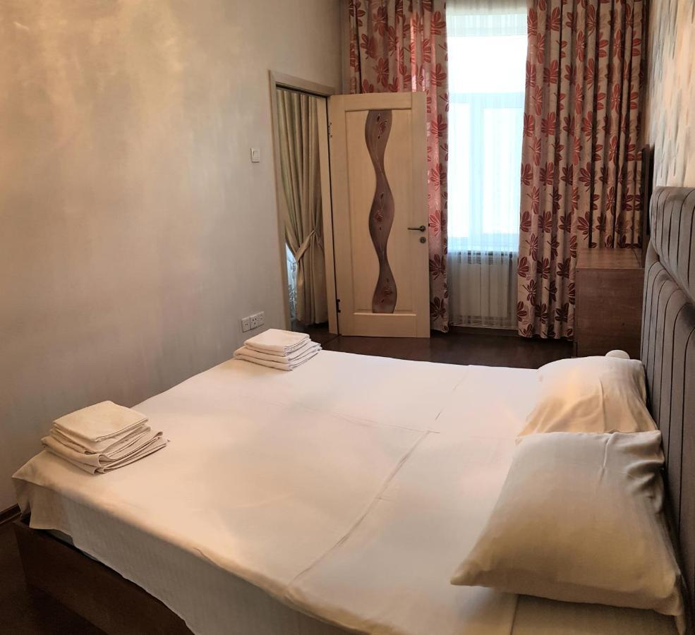 Central Baku Luxury Apartment On Nizami Street Buitenkant foto